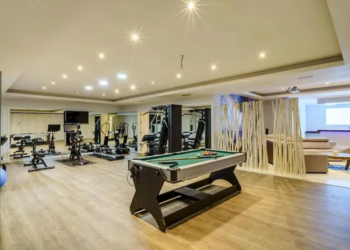 Gran View Elviria 別荘